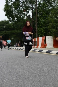 Runner Photo 4304168