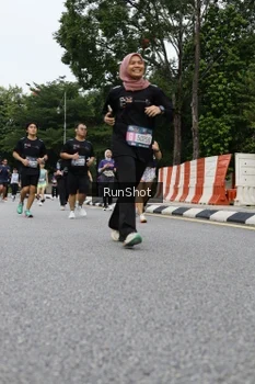 Runner Photo 4304169