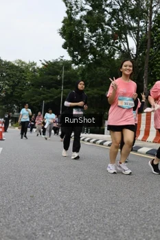 Runner Photo 4304194