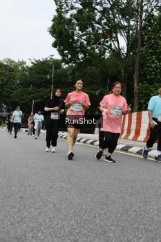 Runner Photo 4304197