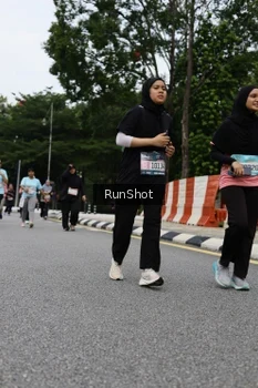 Runner Photo 4304203