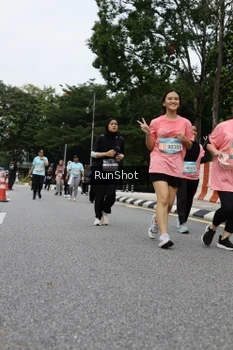 Runner Photo 4304206