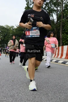 Runner Photo 4304217