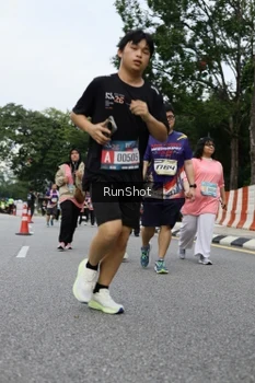 Runner Photo 4304228