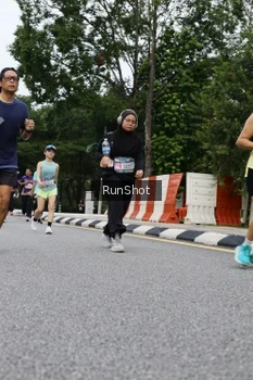 Runner Photo 4304232