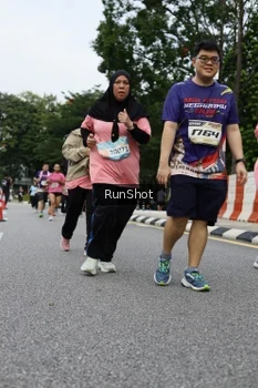 Runner Photo 4304233