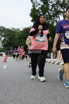 Runner Photo 4304236