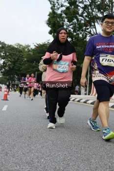 Runner Photo 4304246