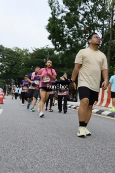 Runner Photo 4304247