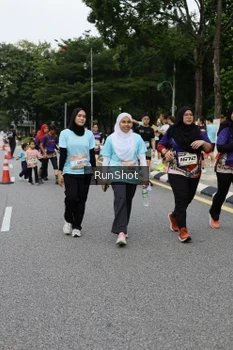 Runner Photo 4304249