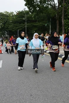 Runner Photo 4304251