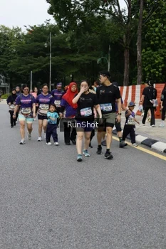 Runner Photo 4304263