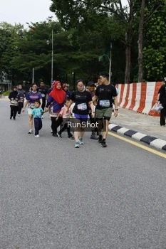 Runner Photo 4304264