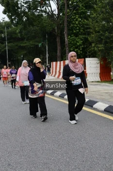 Runner Photo 4304272