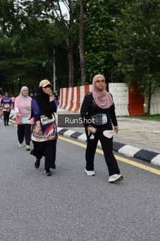 Runner Photo 4304275