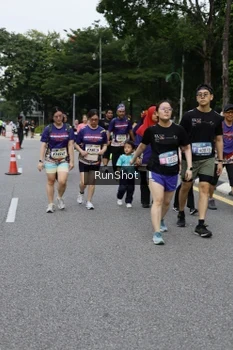 Runner Photo 4304277
