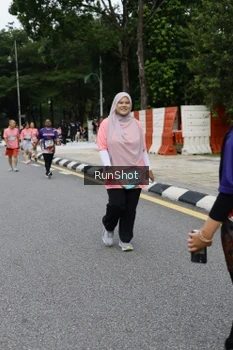 Runner Photo 4304282