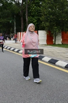 Runner Photo 4304288