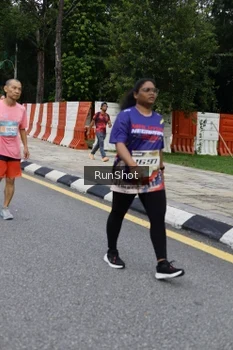 Runner Photo 4304293