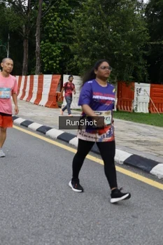 Runner Photo 4304294