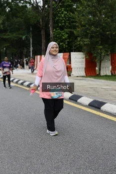 Runner Photo 4304297
