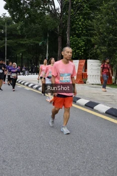 Runner Photo 4304306