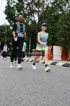 Runner Photo 4304308