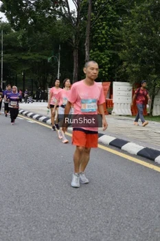 Runner Photo 4304310