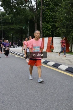 Runner Photo 4304314