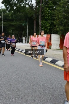 Runner Photo 4304317