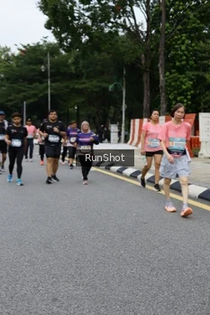 Runner Photo 4304326