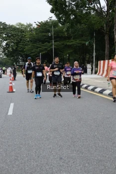 Runner Photo 4304329