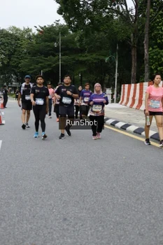 Runner Photo 4304331