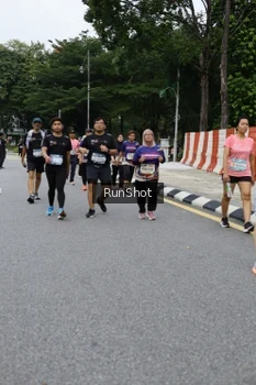 Runner Photo 4304339
