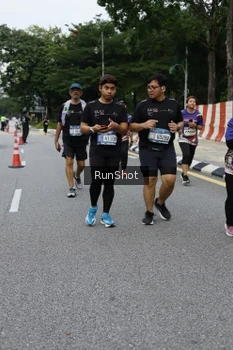 Runner Photo 4304368