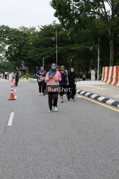 Runner Photo 4304373