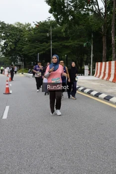 Runner Photo 4304382