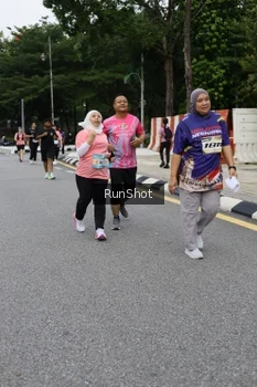 Runner Photo 4304407