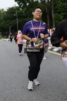 Runner Photo 4304409