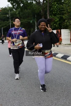 Runner Photo 4304410