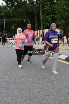 Runner Photo 4304414