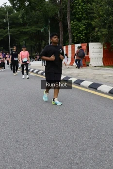 Runner Photo 4304427