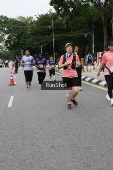 Runner Photo 4304434