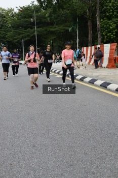 Runner Photo 4304437