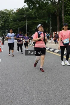 Runner Photo 4304438