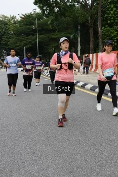 Runner Photo 4304442