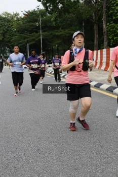 Runner Photo 4304445