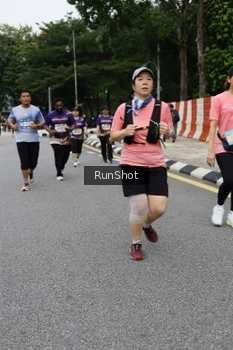 Runner Photo 4304455