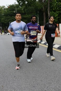 Runner Photo 4304457