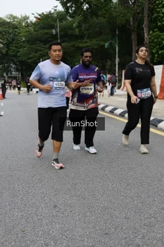 Runner Photo 4304462